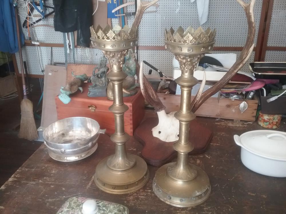 PAIRE DE BOUGEOIRS ANCIEN 