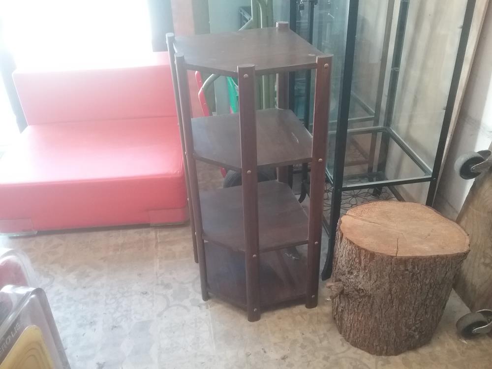 PETITE ÉTAGÈRE D'ANGLE 