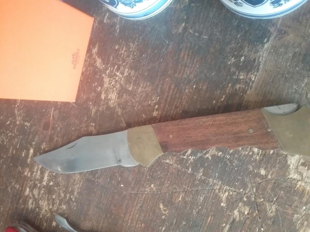 GRAND COUTEAU PLIANT 