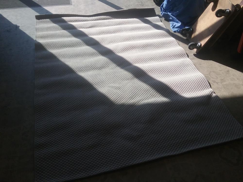 TAPIS MODERNE IKEA 160X230