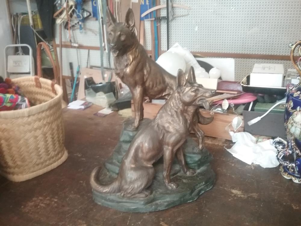 STATUETTE CHIENS SIGNEE L.CARVIN