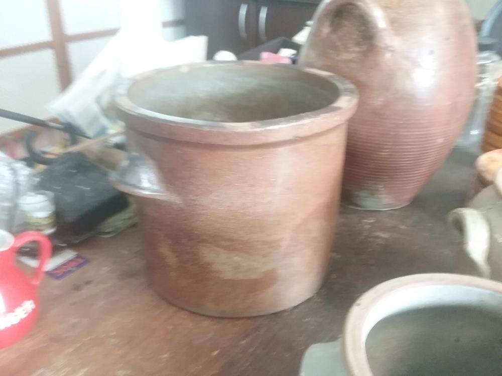 GRAND POT GRAISSE EN ETAT 