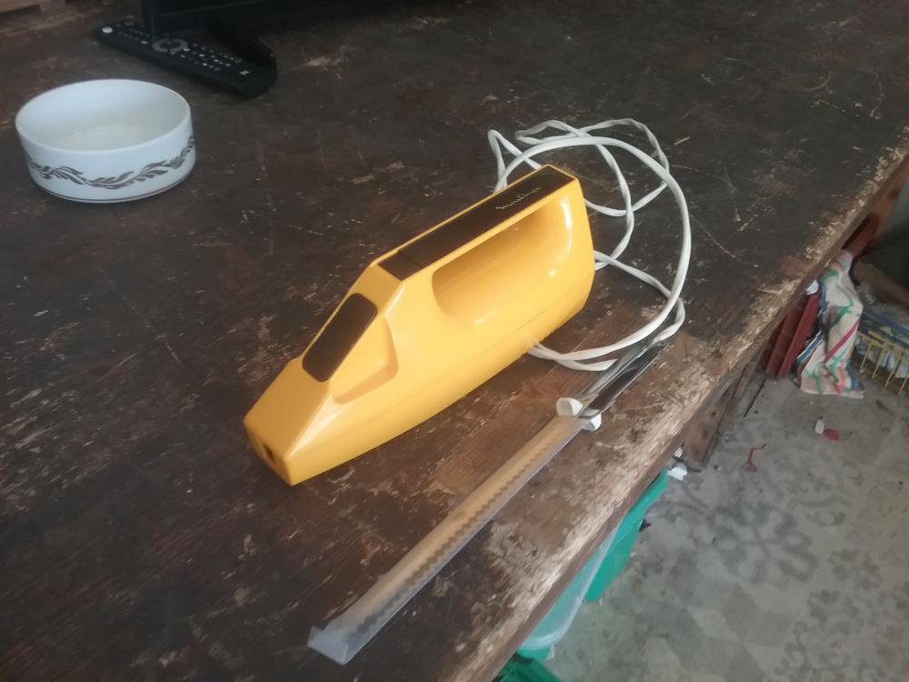 COUTEAU PAIN ELEC MOULINEX