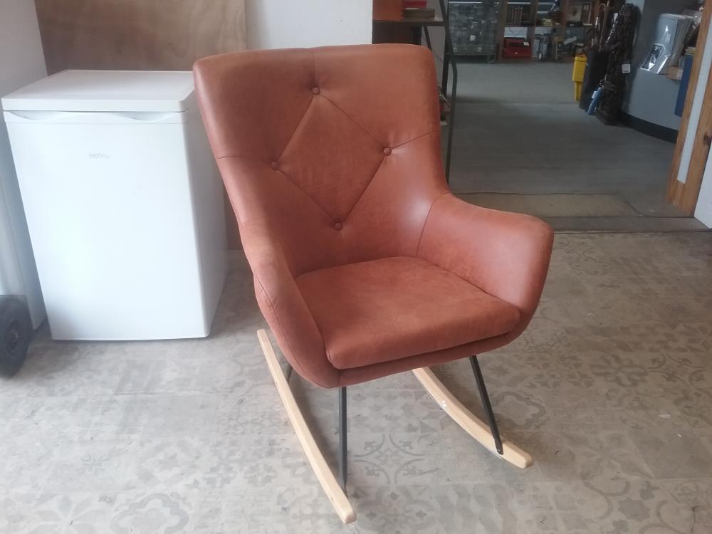 FAUTEUIL SIMILICUIR ROCKINGCHAIR