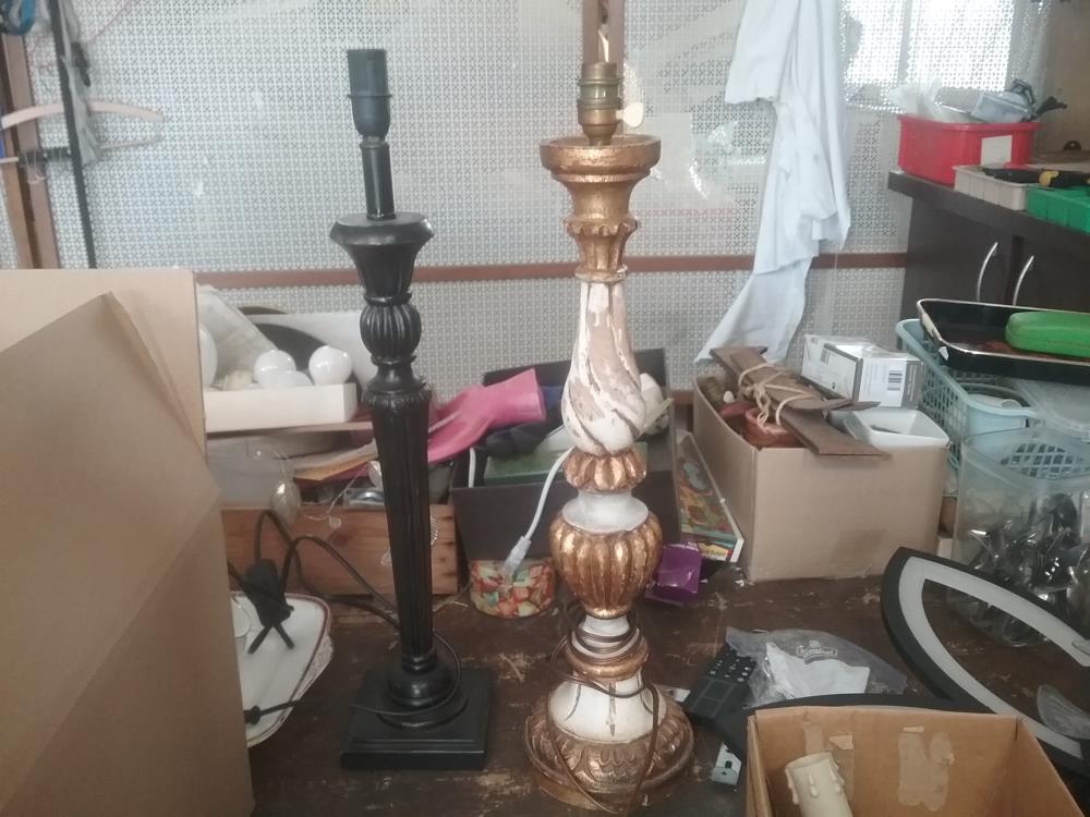 PIED DE LAMPE BOIS  PEINT 