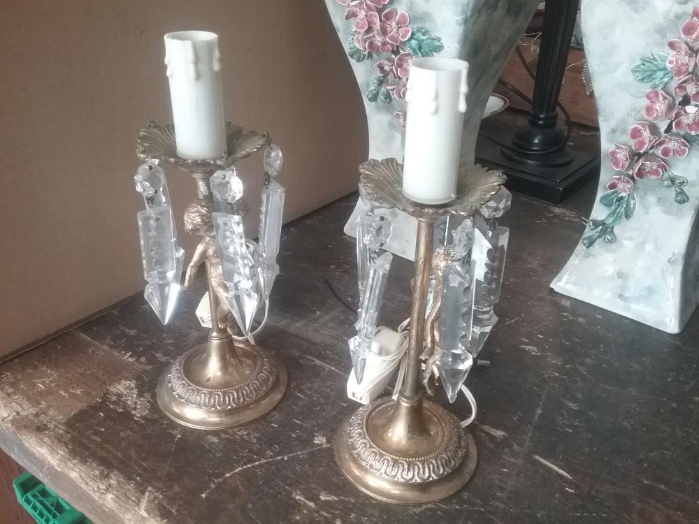 PAIRE DE LAMPES CHEBETS ANGELOTS