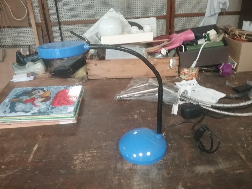 LAMPE DE BUREAU  BLEUE