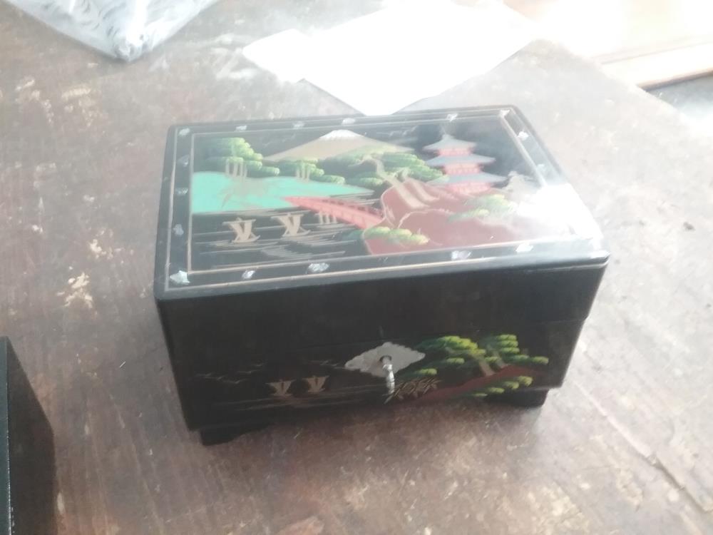 BOITE LAQUÉE MUSIQUE 