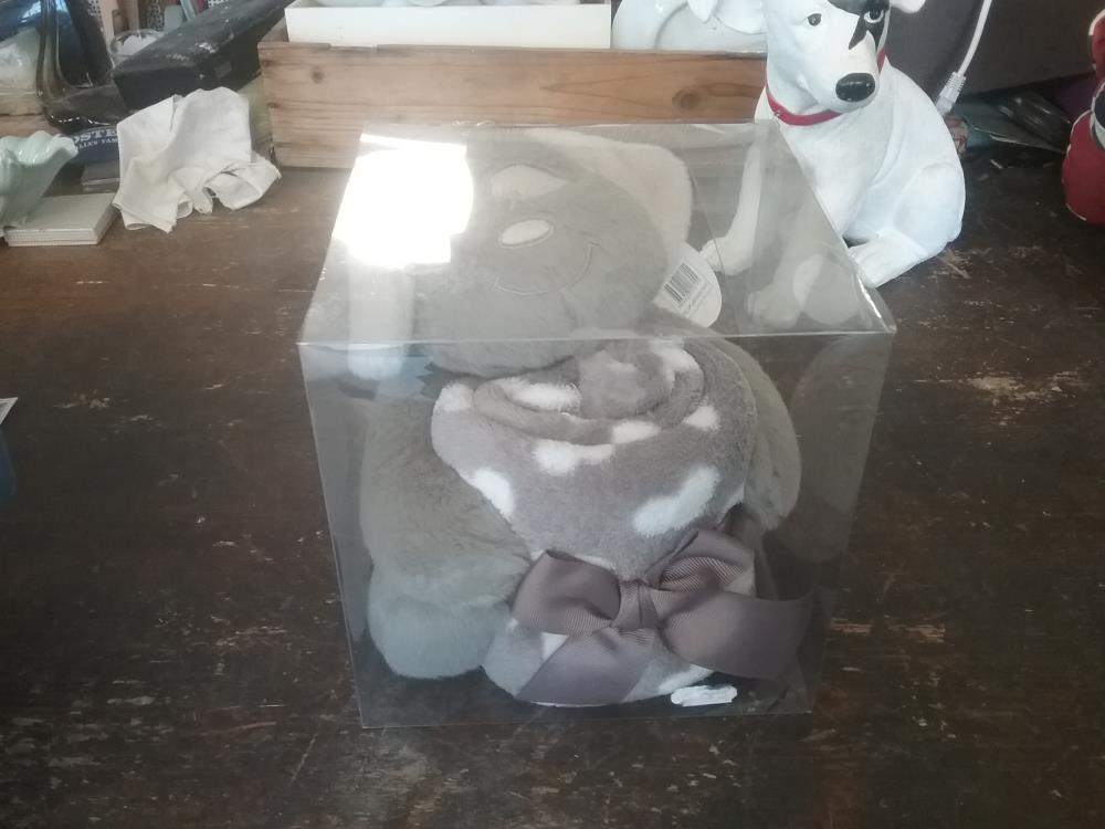 PELUCHE COUVERTURE NEUVE