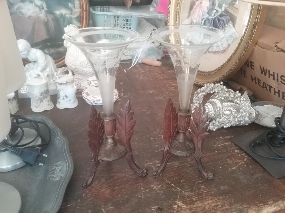 PAIRE DE VASES VERRE ET BOIS 