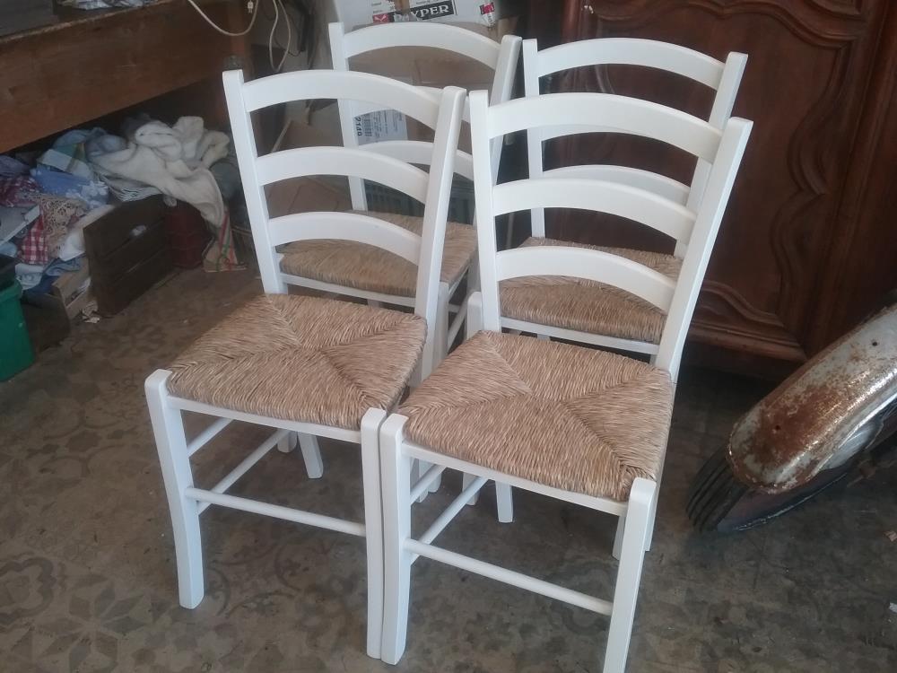 4 CHAISES PAILLEES BLANCHES