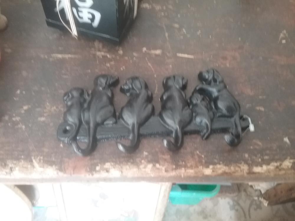 PORTE TORCHONS FONTE CHIENS