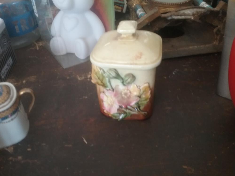 BOITE BARBOTINE ANCIENNE