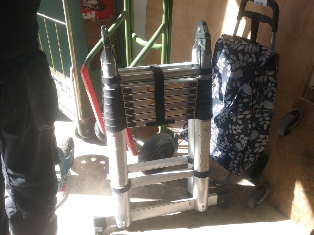 ECHELLE TELESCOPIQUE PARISIENNE 