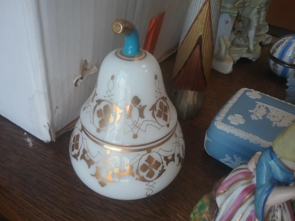 BOMBONIERE OPALINE POIRE