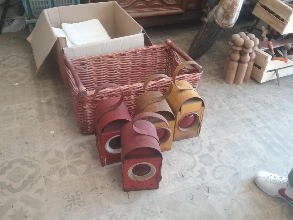 LANTERNE METAL ANCIENNE