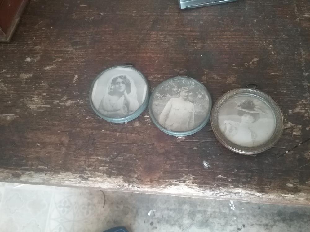LOT 3 CADRE MEDAILLON PHOTO