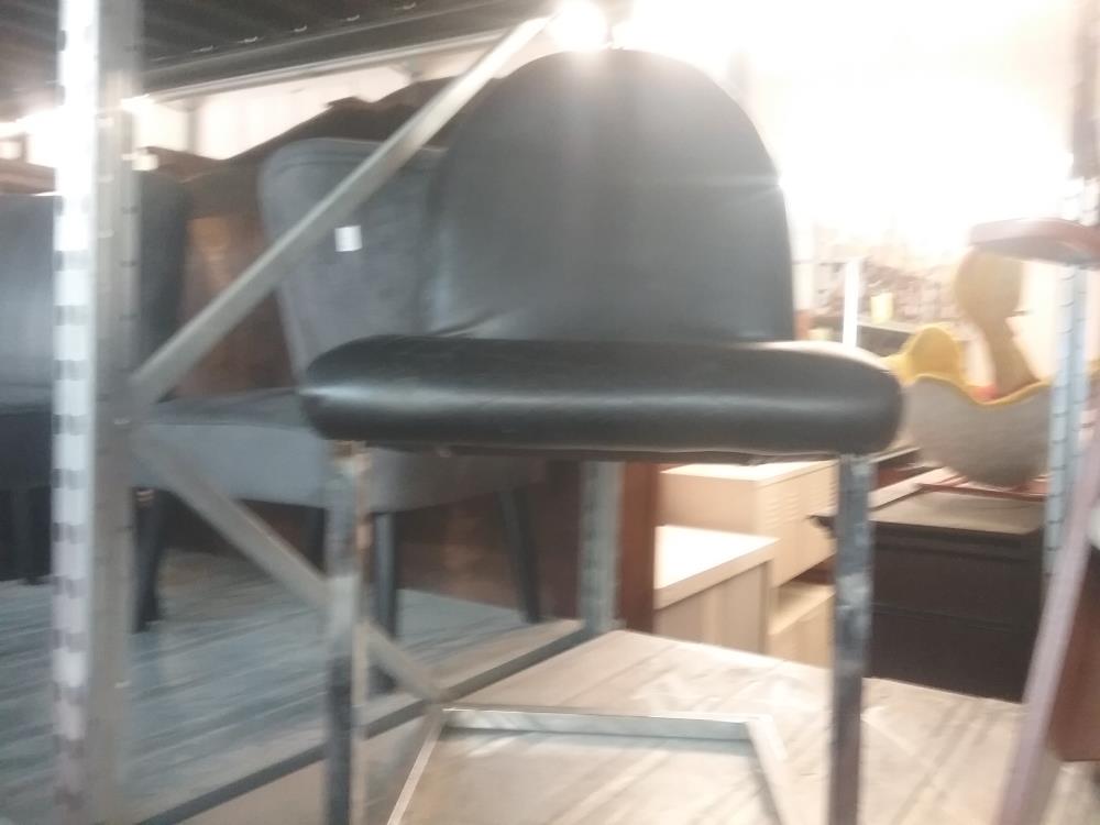 CHAISE NOIRE 
