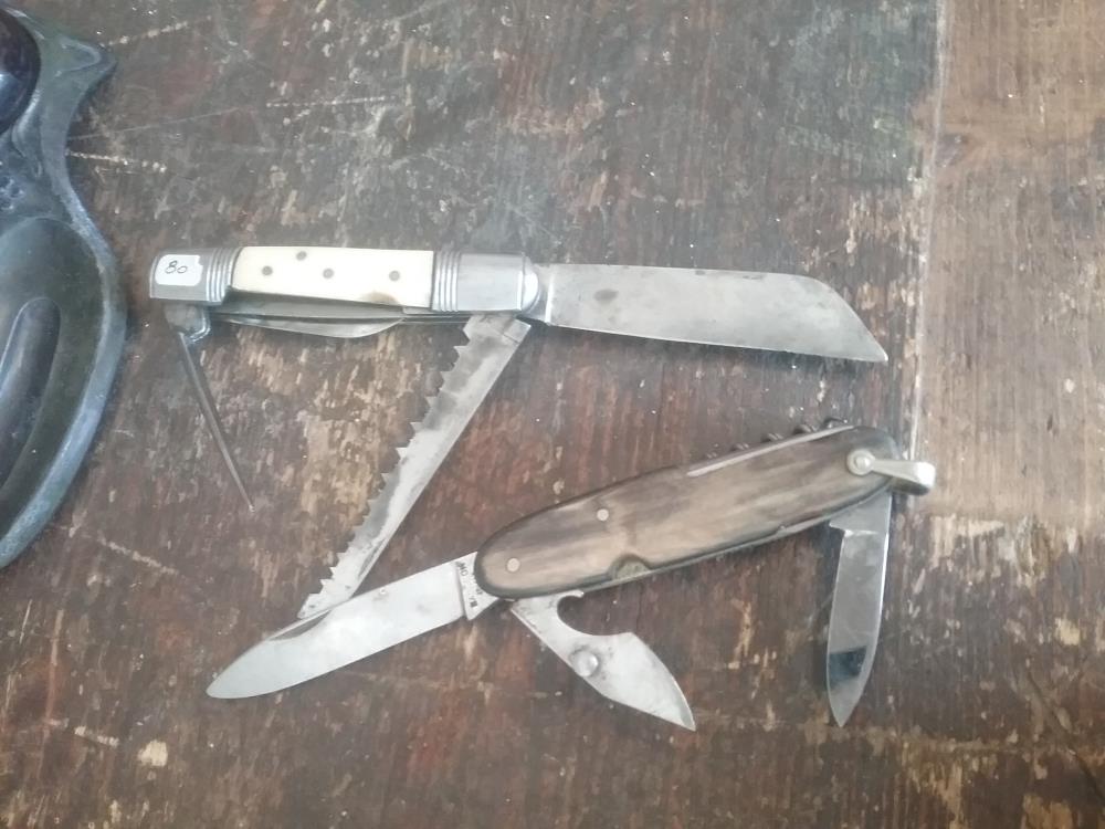 COUTEAU MULTI ANCIEN