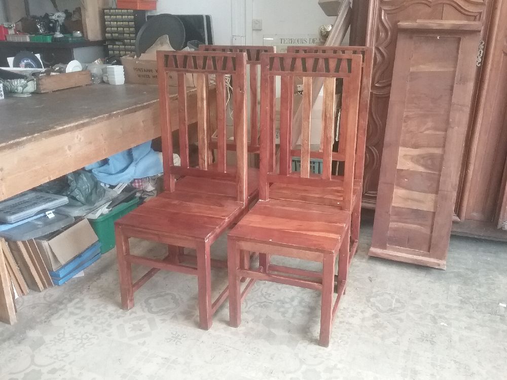 4 CHAISES BOIS ET CHIFFONS