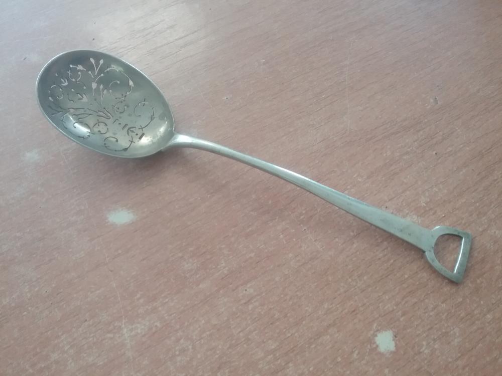 CUILLERE A SAUPOUDRER