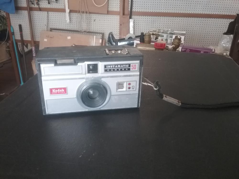 KODAK INSTAMATIC