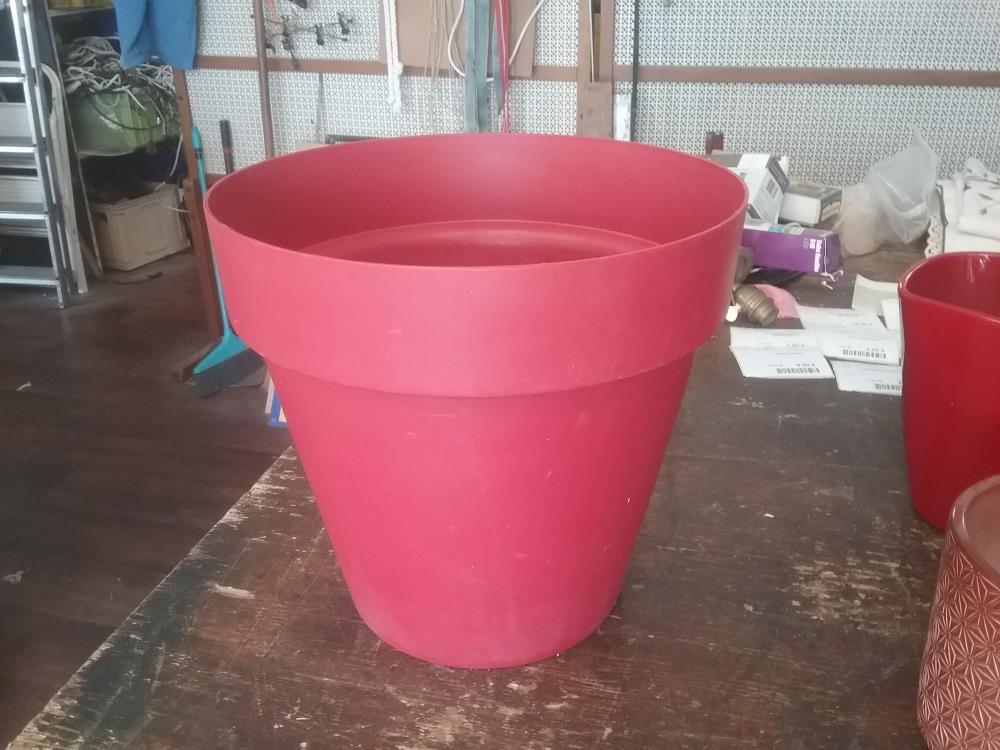 POT DE FLEUR PVC