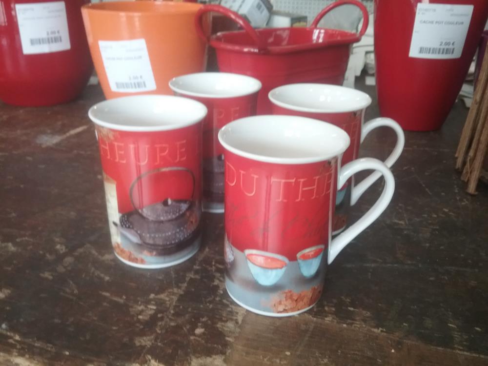 MUG 