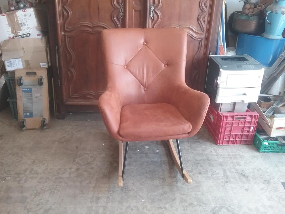 FAUTEUIL ROCKING CHAIR SIMILICUIR