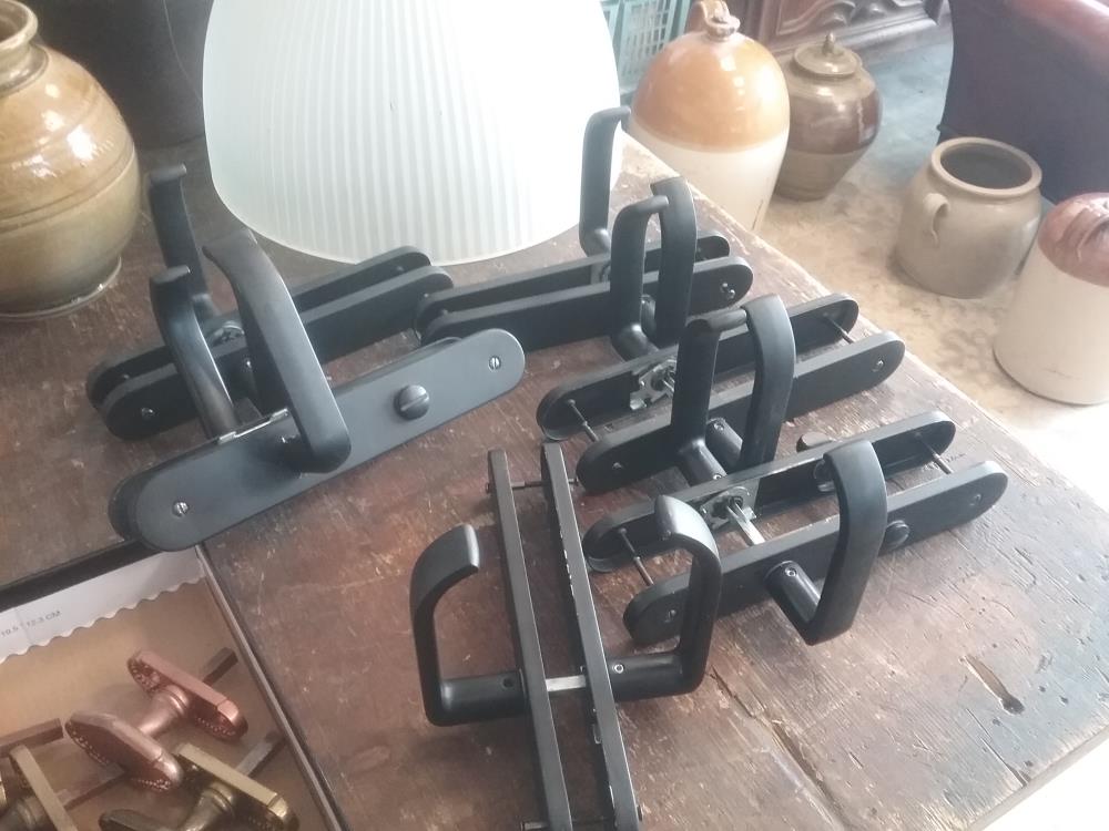 POIGNÉE NOIRE