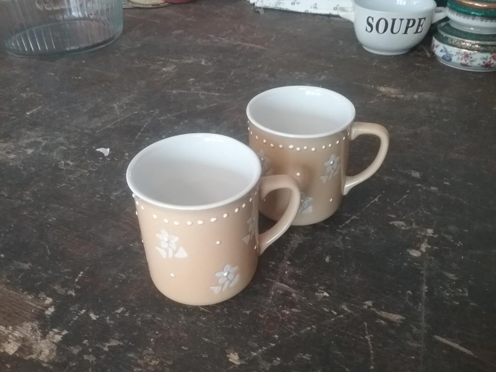 MUG JAUNE