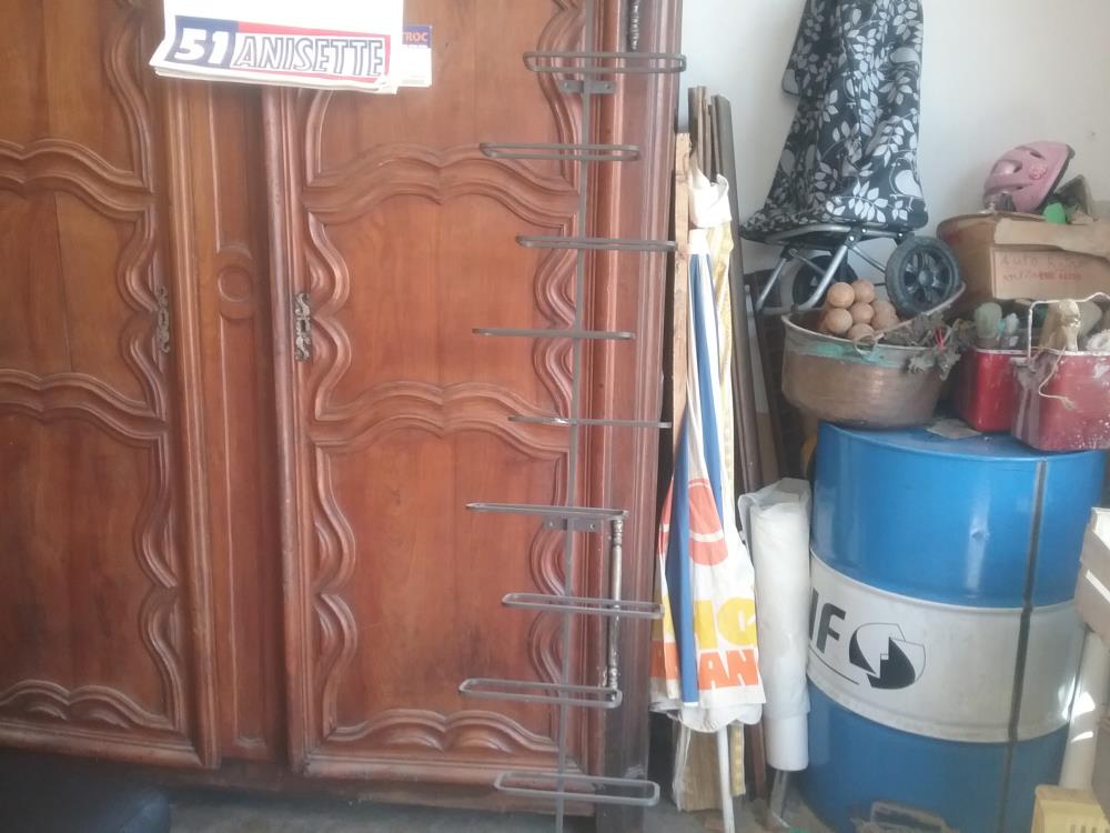 ETAGERE NOIR MURALE 
