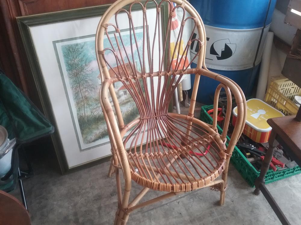 FAUTEUIL BAMBOU EN L'ÉTAT 