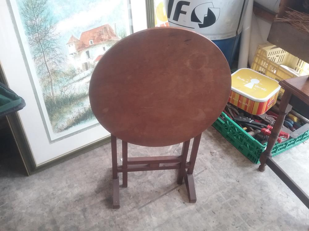 PETITE TABLE PLIANTE