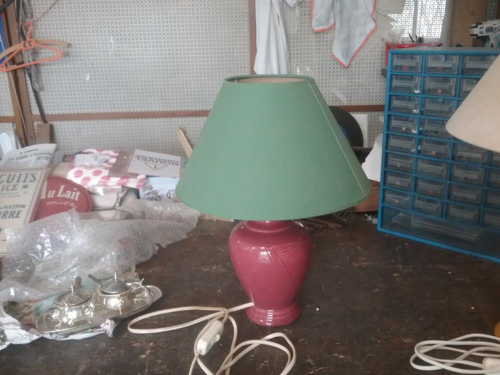 LAMPE ROUGE ET VERTE