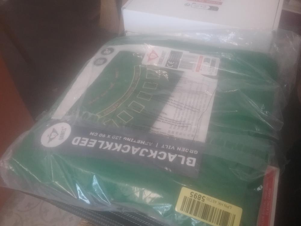 TAPIS BLACKJACK ET CARTES