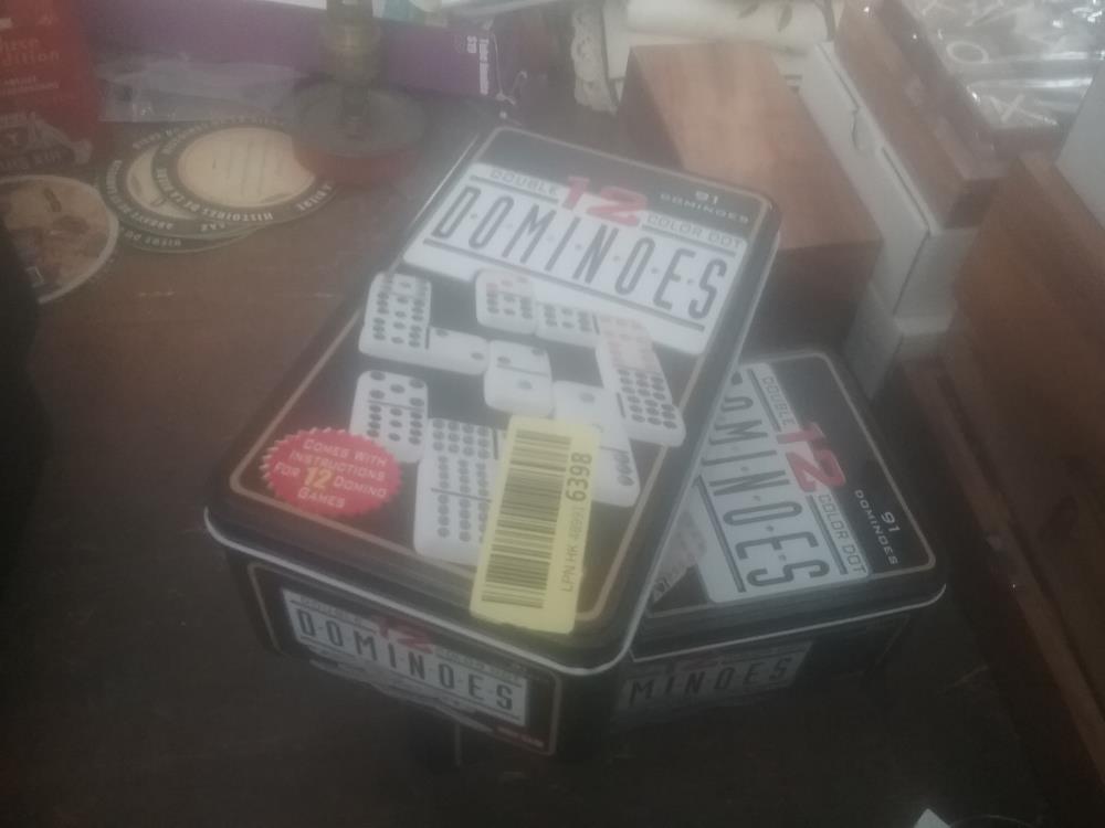 DOMINO BOITE METAL 