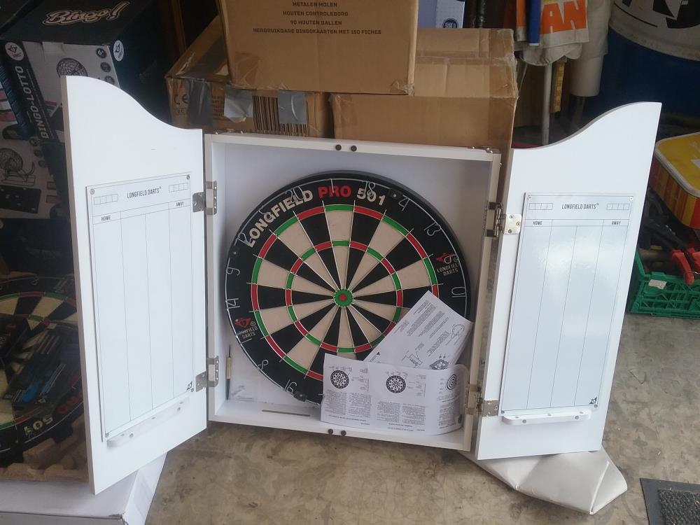 ARMOIRE FLECHETTES 