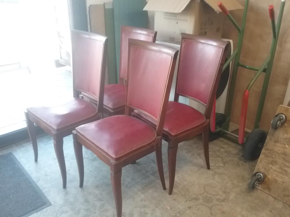 4 CHAISES ROUGES AN 40