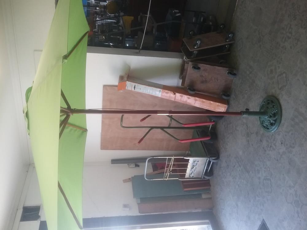 PARASOL ET PIED FONTE