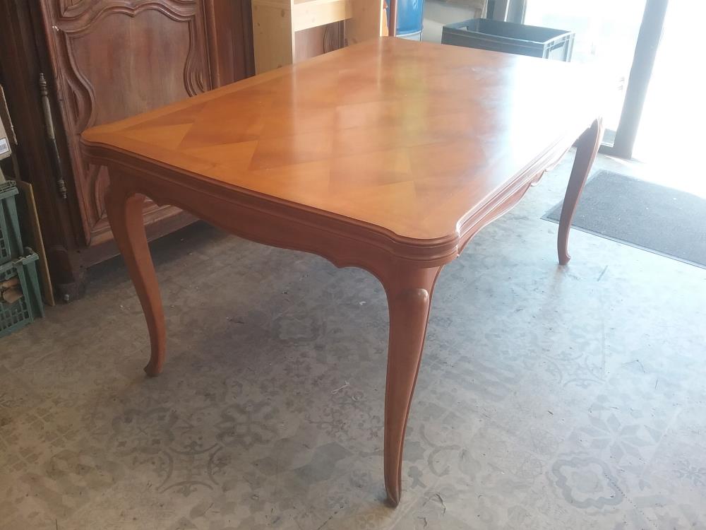 TABLE STYLE LXV