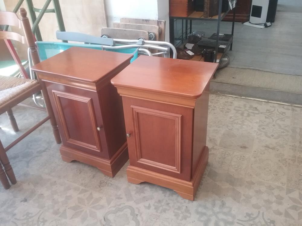 PAIRE DE CHEVETS LP