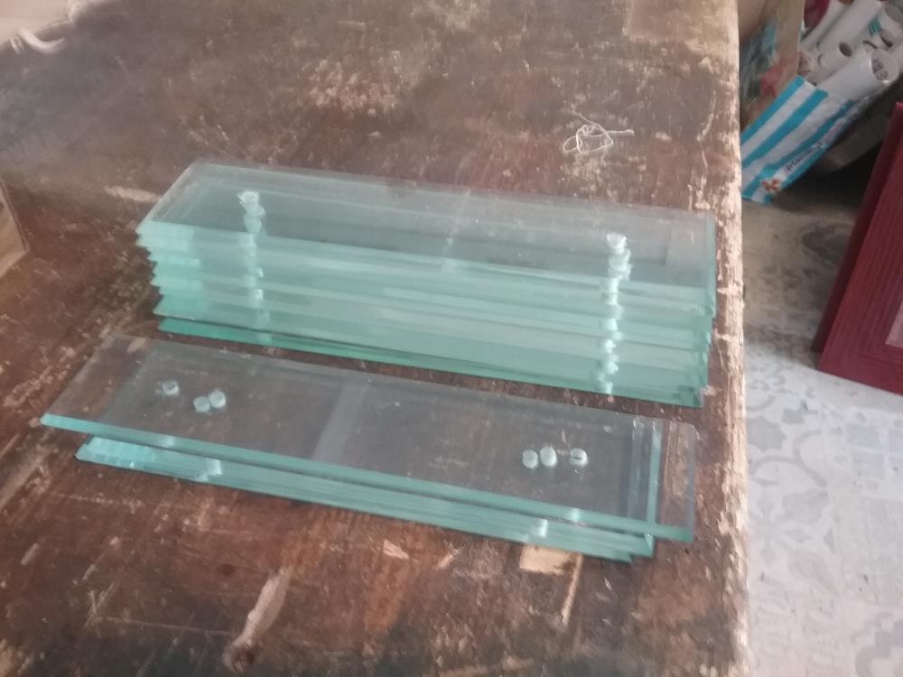 LOT DE PLAQUES PORTE VERRE 