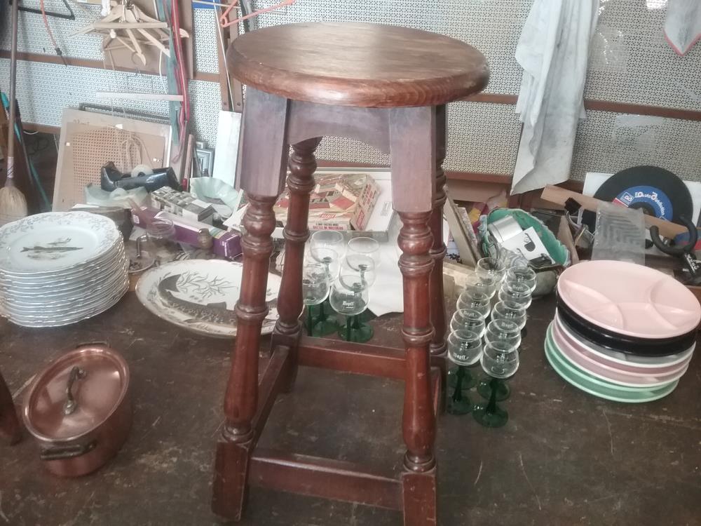TABOURET HAUT BOIS