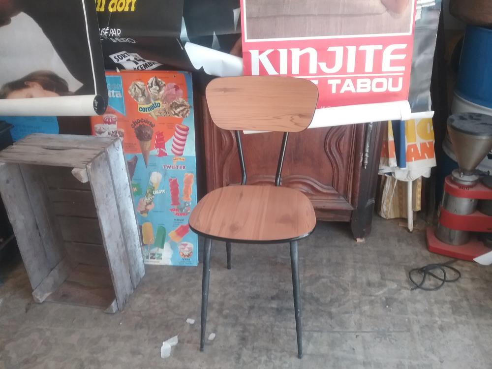 CHAISE FORMICA MARRON
