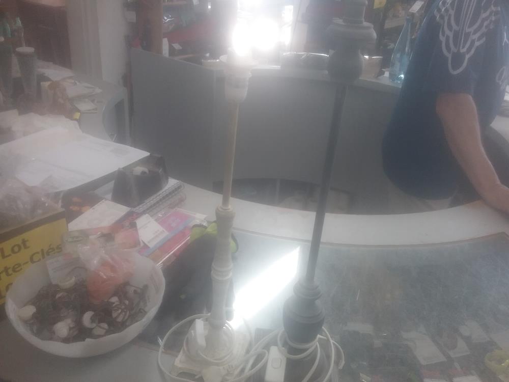 PIED LAMPE 
