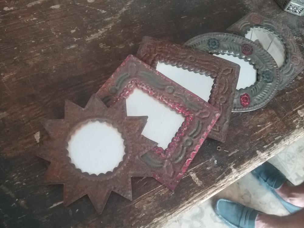 5 PETITS MIROIRS METAL