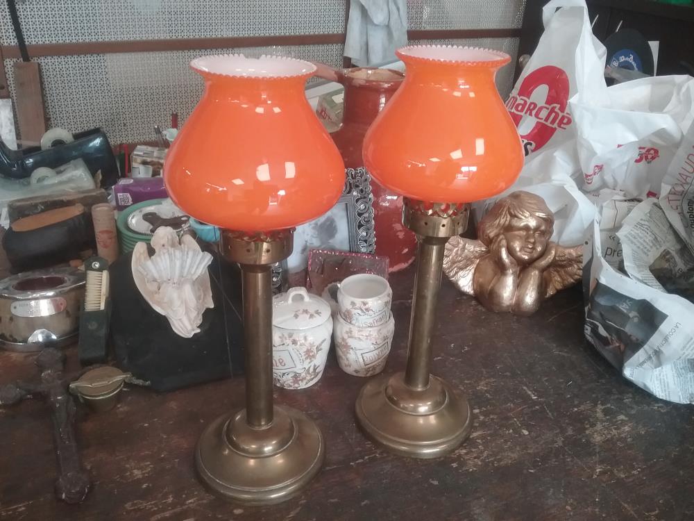 PAIRE DE BOUGEOIRS VERRE ORANGE 