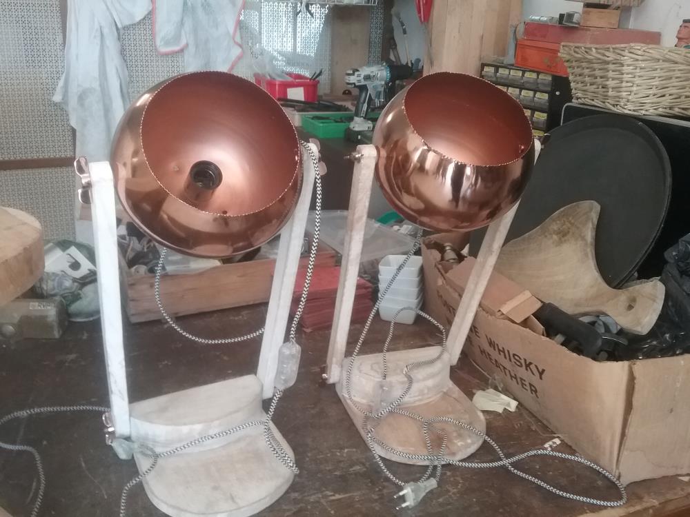 PIED DE LAMPE BOIS CU
