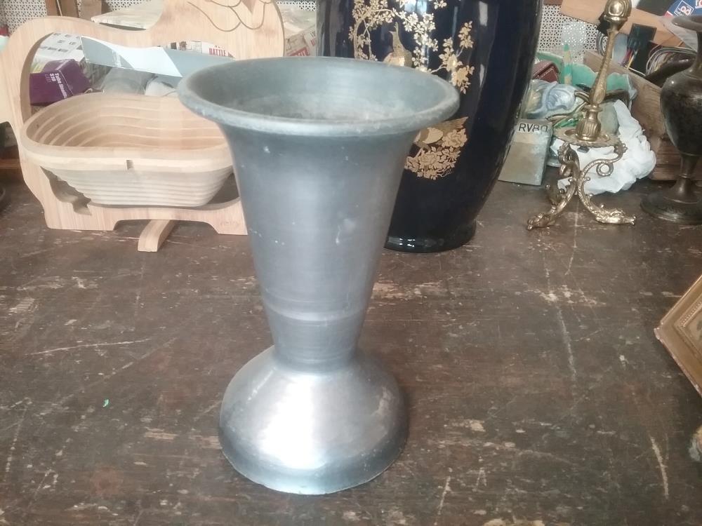 VASE ALU